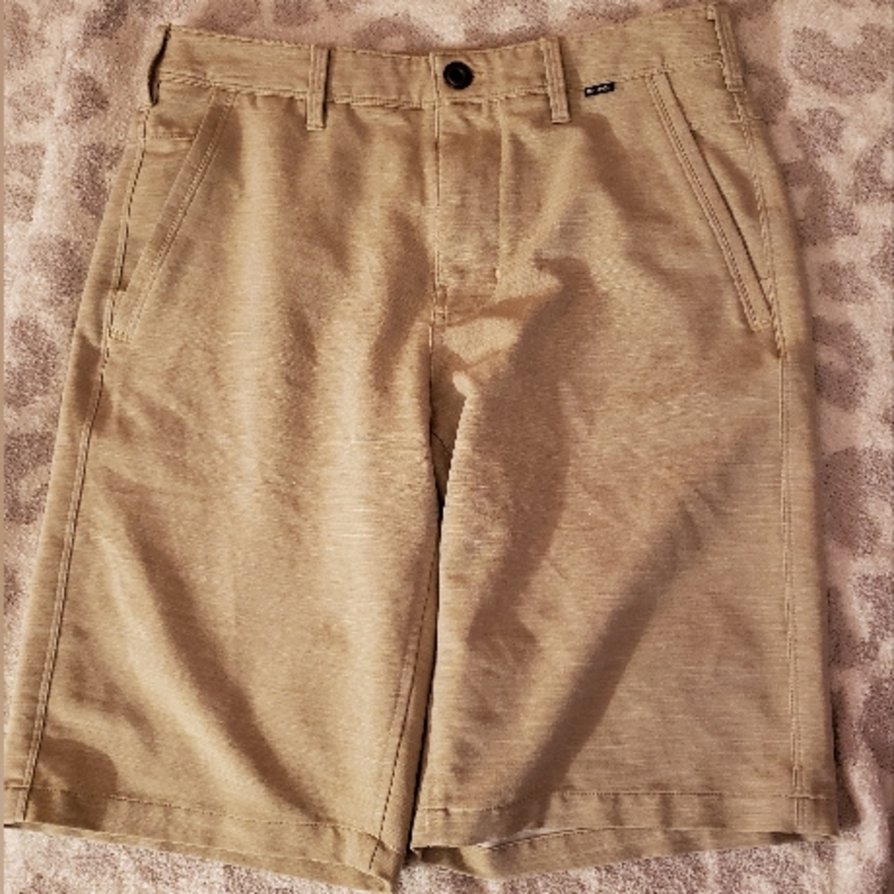 Hurley tan size 29W 91% polyester 9% spandex